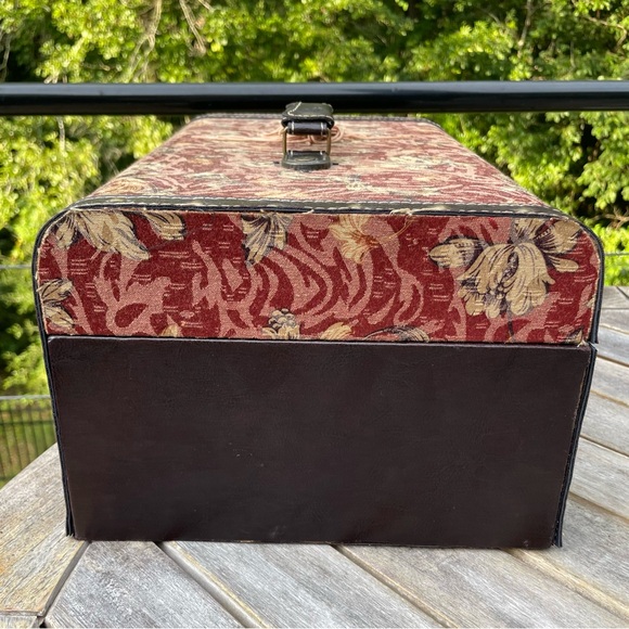Vintage Tapestry Trunk / Box - Picture 3 of 11